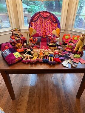 HUGE Vintage Groovy Girl Lot